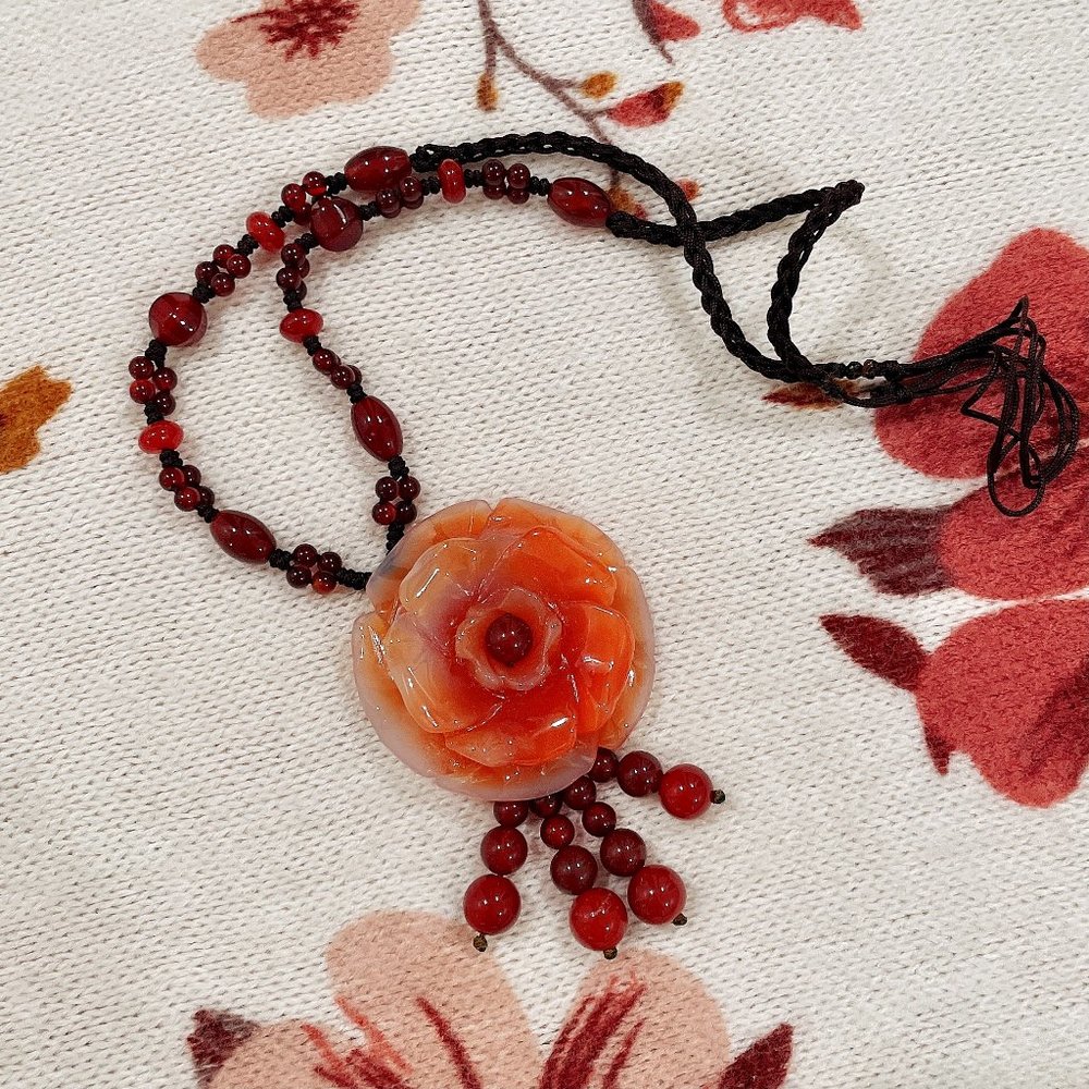 Jade Finish Flower Tassel Beads Braid Necklace